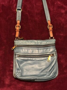 Fossil blue leather Explorer crossbody bag